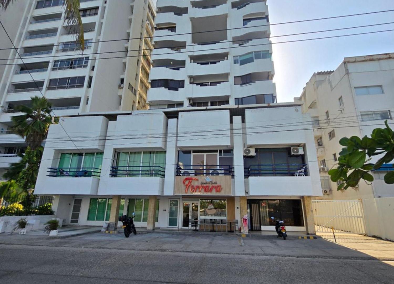 Apartahotel Estudios El Laguito Marina Del Rey 4*