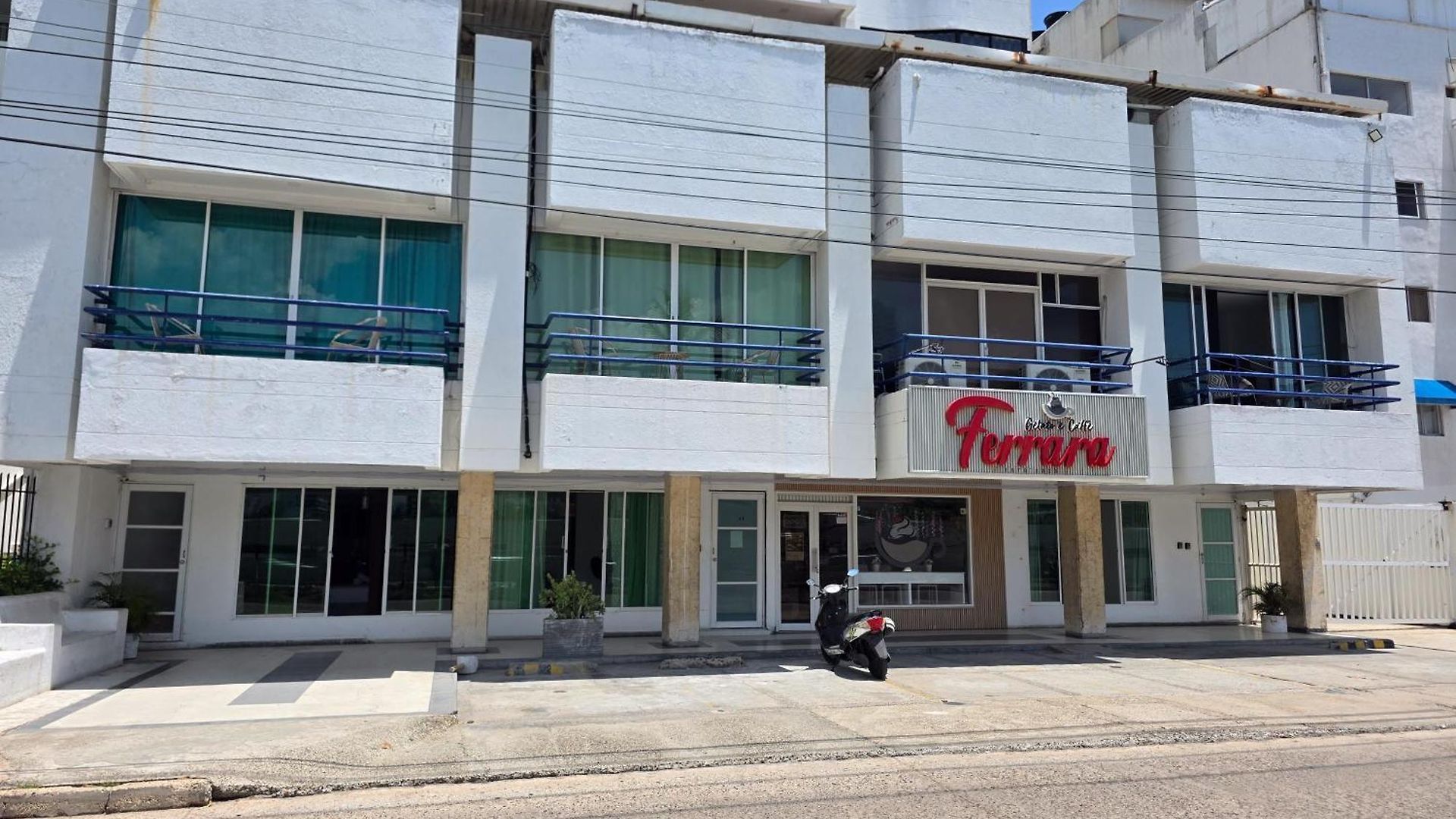 Estudios El Laguito Marina Del Rey Apartahotel Cartagena