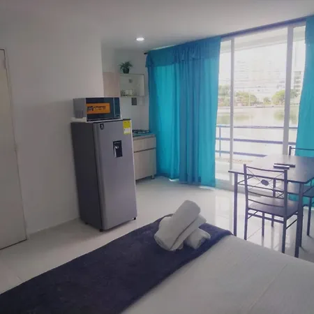 Estudios El Laguito Marina Del Rey Apartahotel 4*