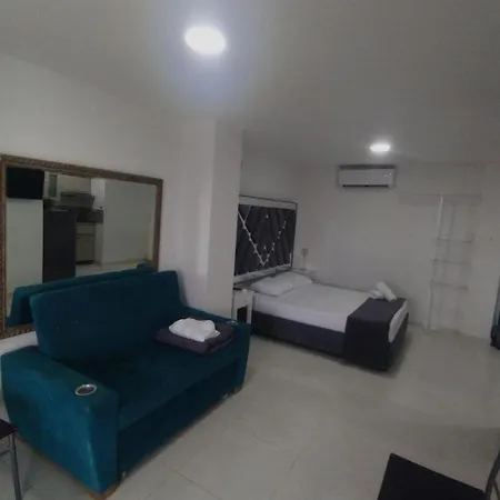 Estudios El Laguito Marina Del Rey Apartahotel Cartagena