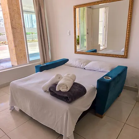 Estudios El Laguito Marina Del Rey Apartahotel Cartagena