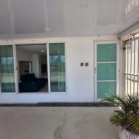 Estudios El Laguito Marina Del Rey 4*