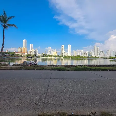 Estudios El Laguito Marina Del Rey 4* Cartagena